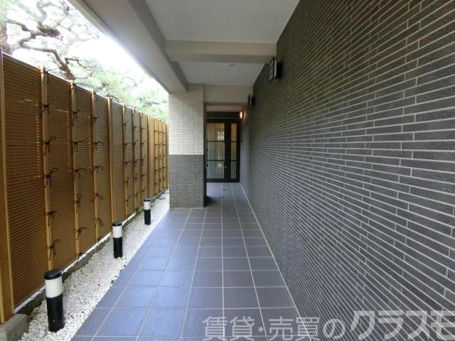 29/30 エントランス