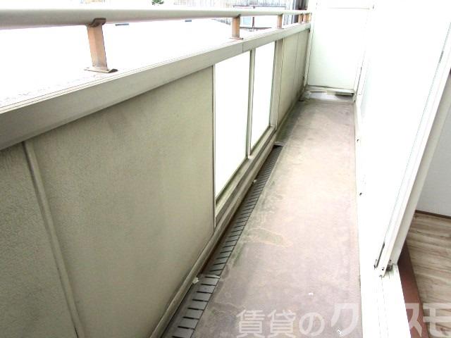 17/27 バルコニー