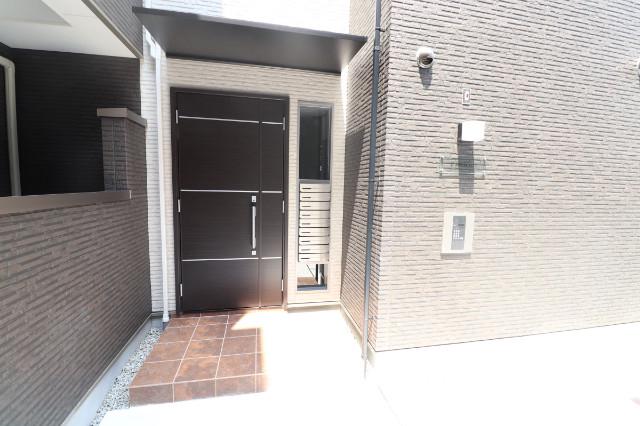 22/30 エントランス