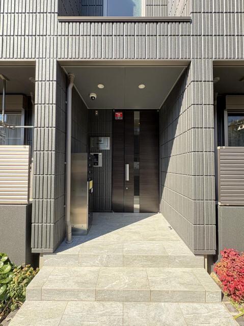 17/28 エントランス