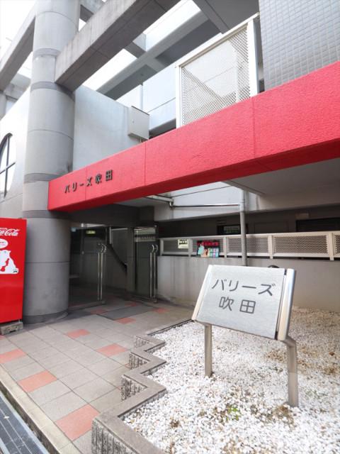 22/30 エントランス