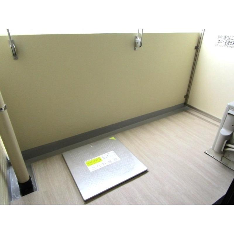 19/30 バルコニー