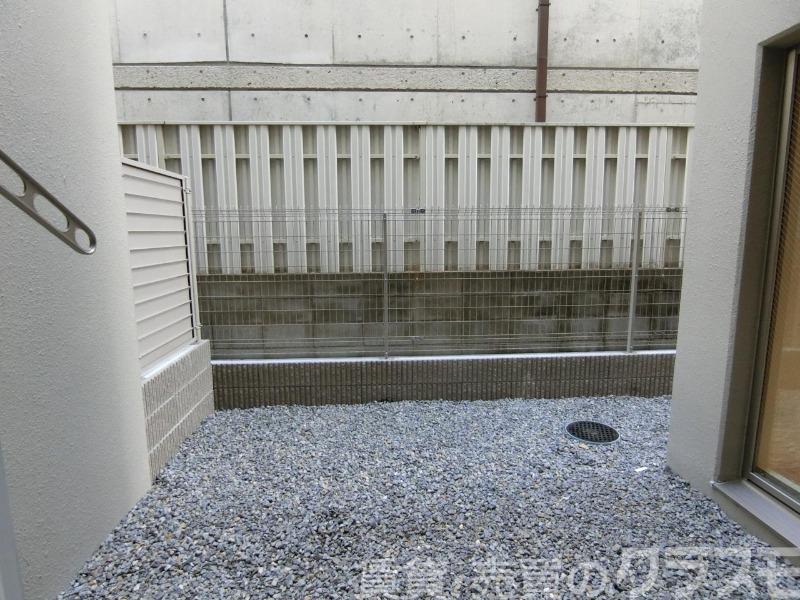 25/30 バルコニー