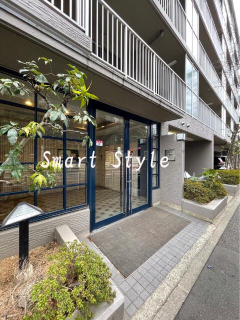 22/30 エントランス