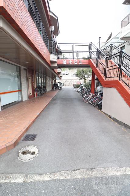 22/30 エントランス