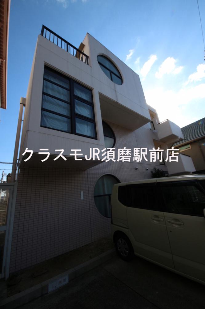 15/23 エントランス