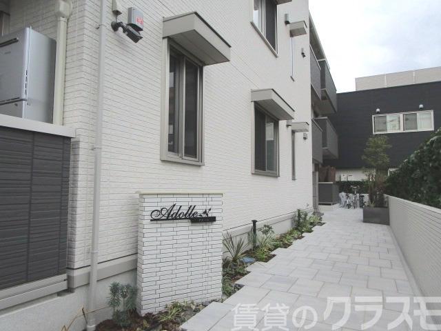 27/30 エントランス