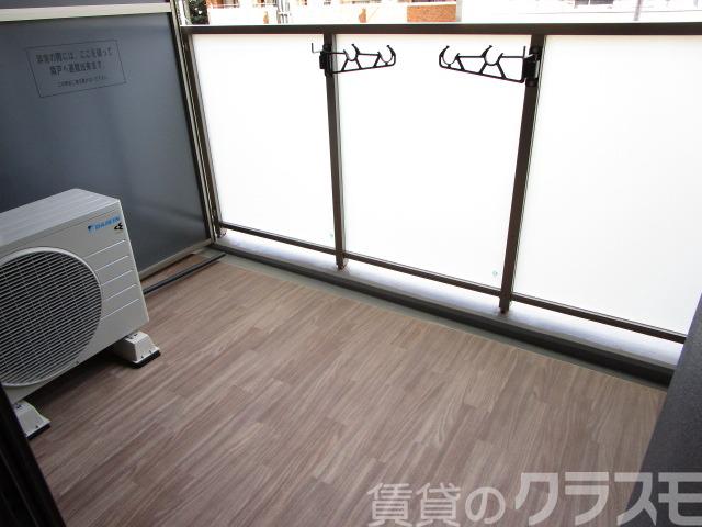 18/28 バルコニー