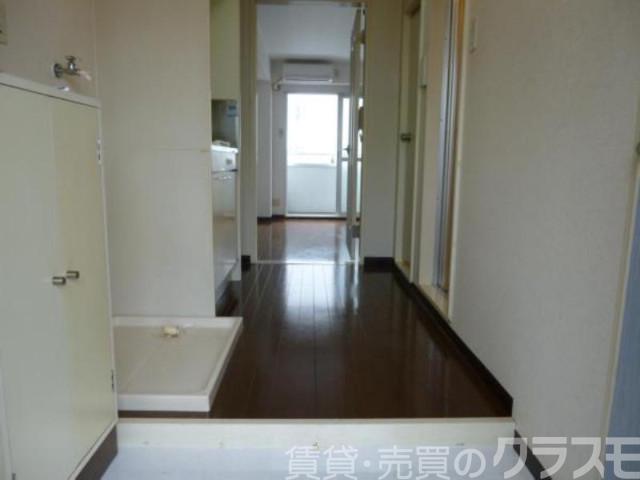 19/30 玄関