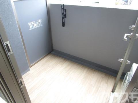 16/27 バルコニー