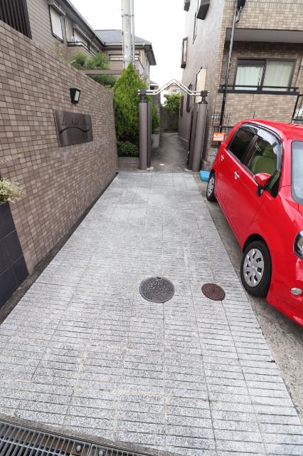 22/30 エントランス