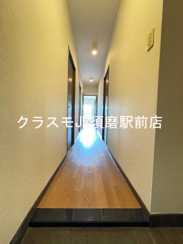 16/30 玄関