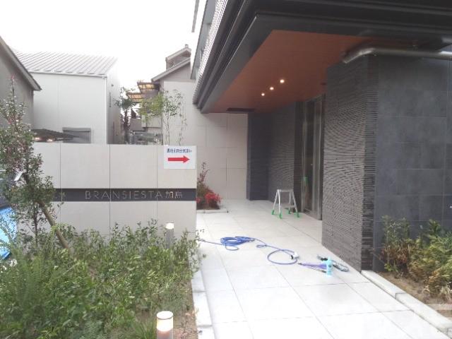 21/26 エントランス