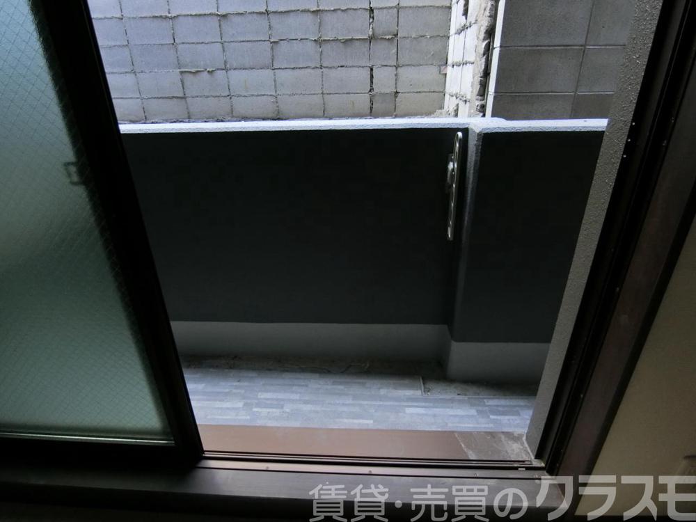 25/30 バルコニー