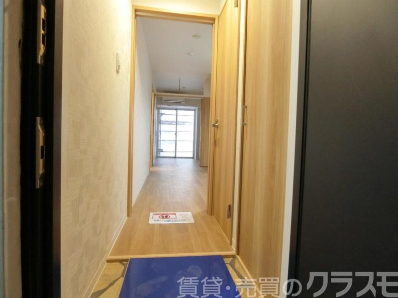 16/30 玄関