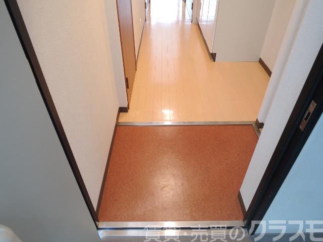 16/30 玄関