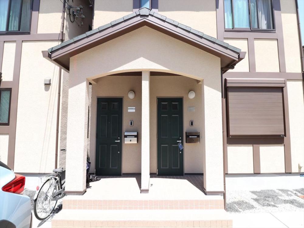 22/30 エントランス