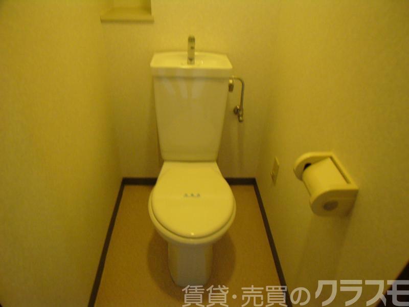 23/30 トイレ