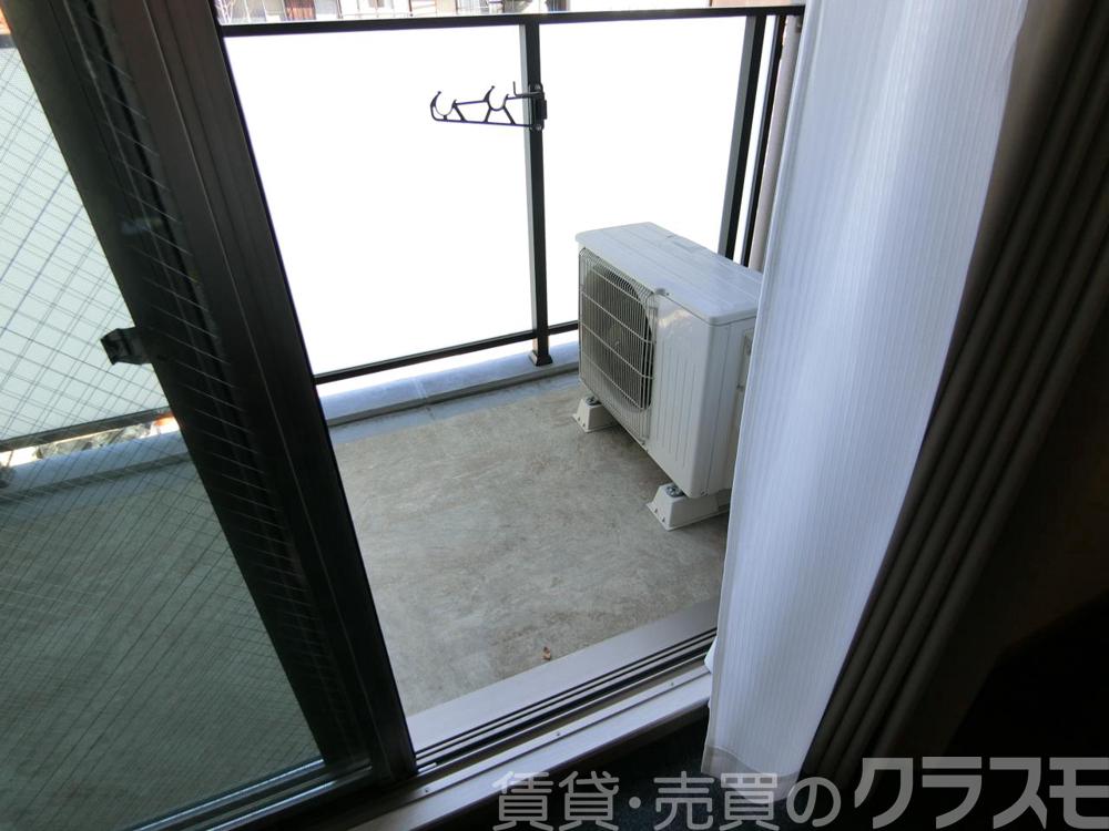 25/30 バルコニー