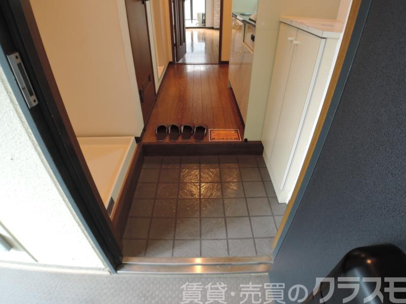 17/30 玄関