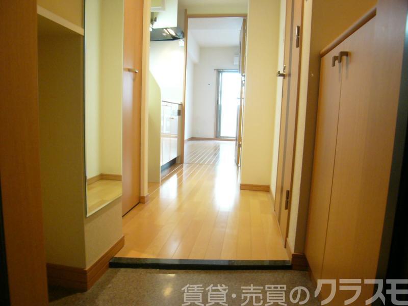 13/30 玄関