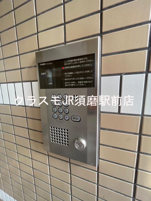 24/30 エントランス