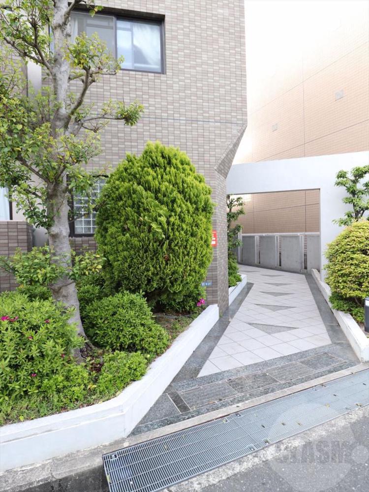 21/29 エントランス