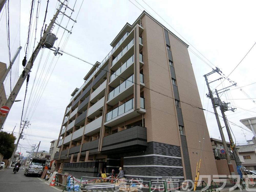 30/30 エントランス