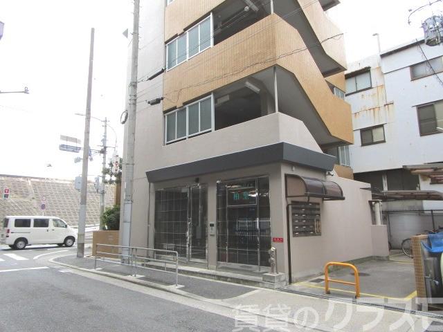 3/8 エントランス