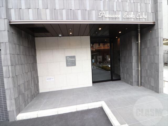 22/30 エントランス