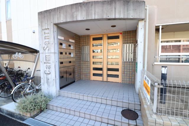 22/30 エントランス