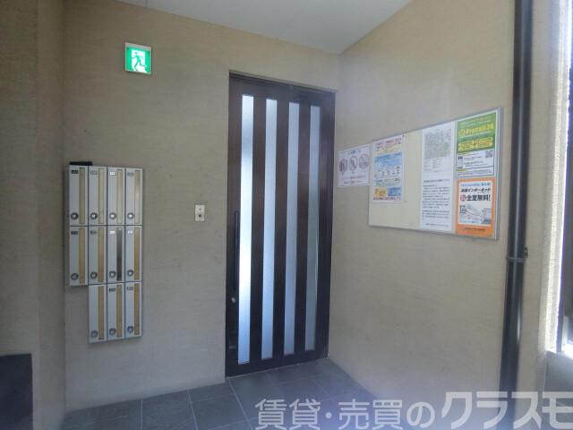 2/3 エントランス