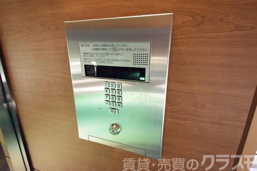 29/30 エントランス