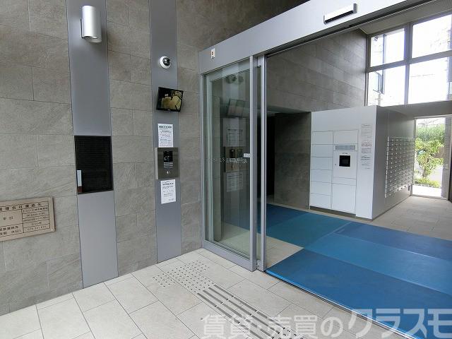 30/30 エントランス