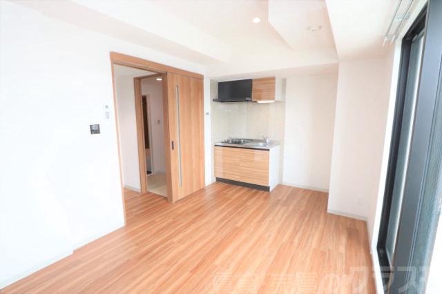 16/19 エントランス