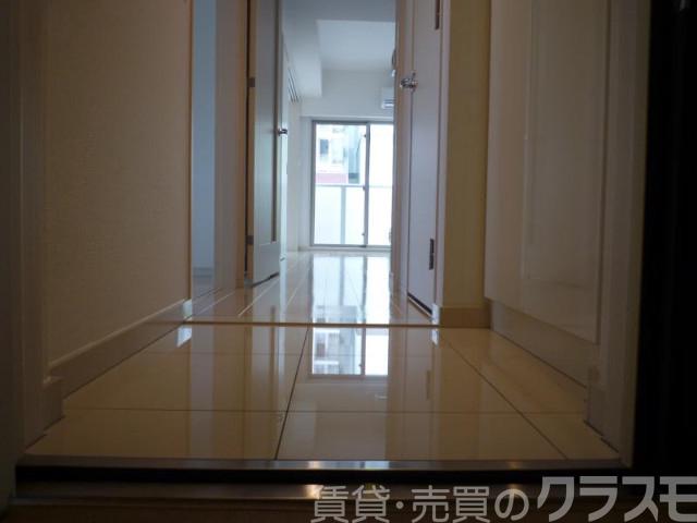 16/30 玄関