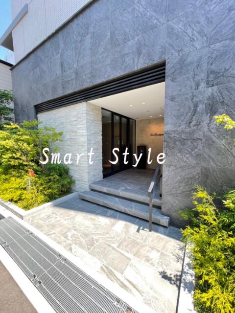 19/30 エントランス