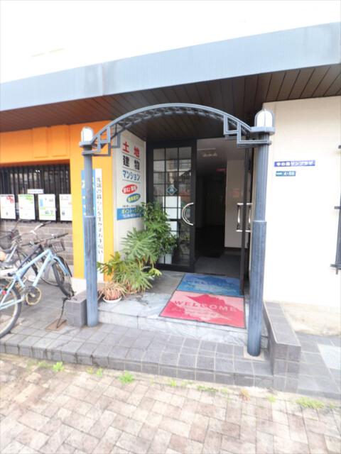 15/23 エントランス