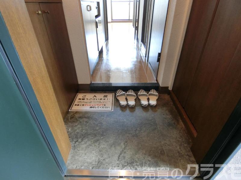 13/30 玄関