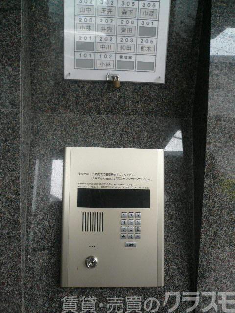 30/30 エントランス