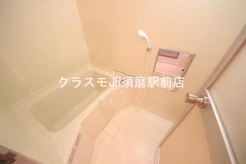13/30 浴室