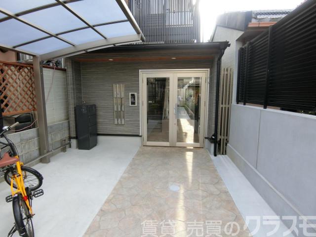 2/4 エントランス