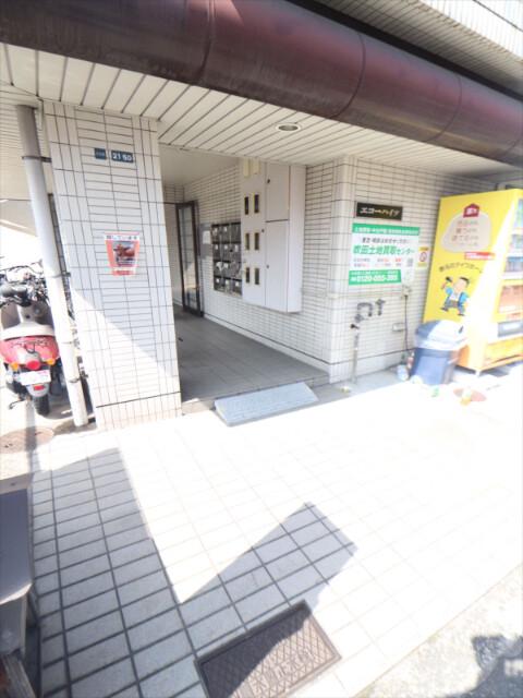 22/29 エントランス