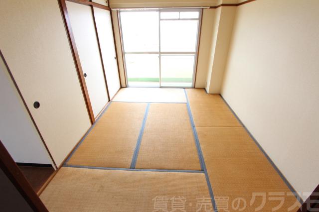 18/21 エントランス