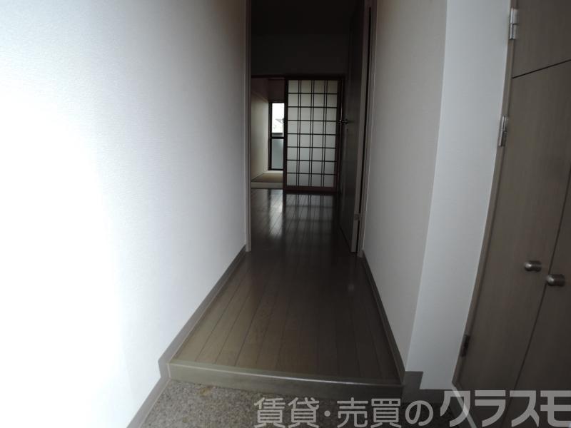 19/30 玄関