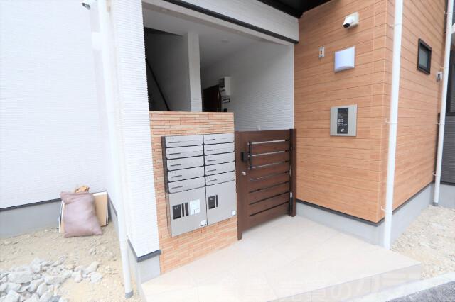 17/21 エントランス