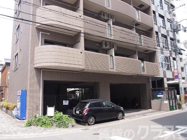 21/26 エントランス