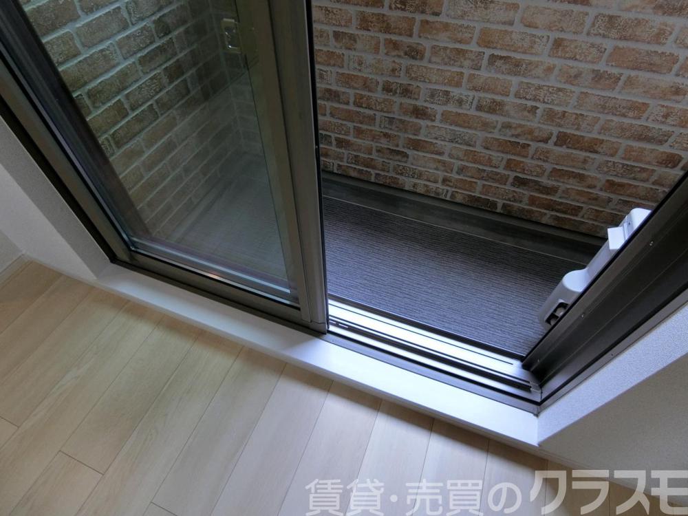 23/30 バルコニー