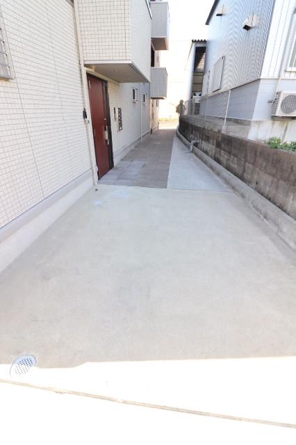 22/30 エントランス