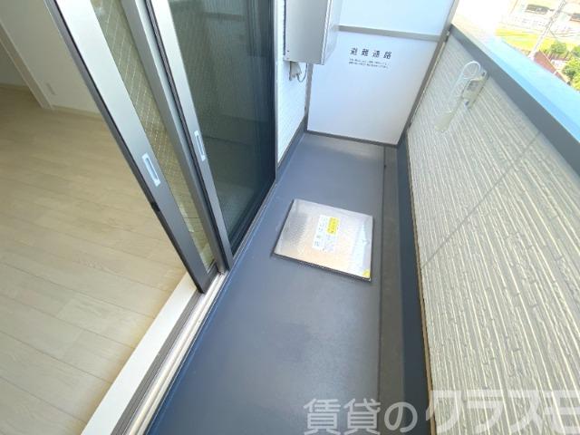 16/26 バルコニー